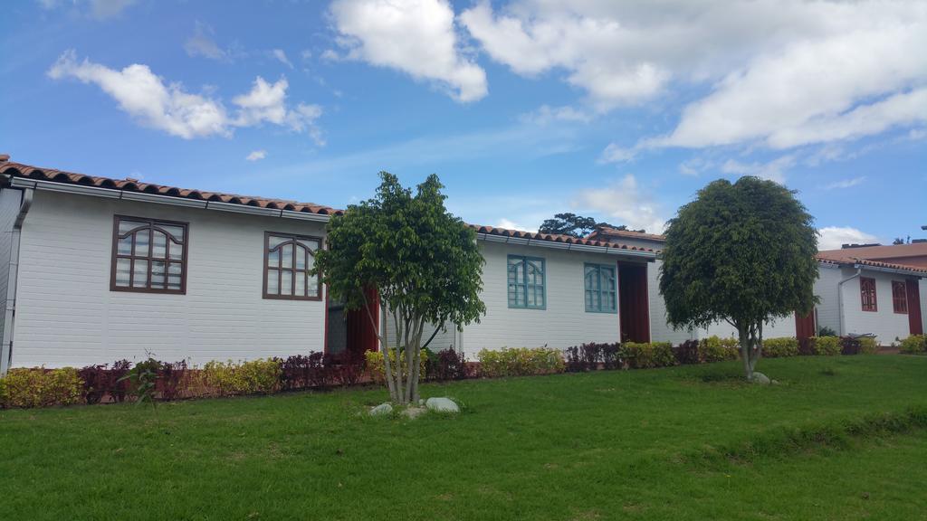 Hosteria Rosa Blanca Puembo Ngoại thất bức ảnh