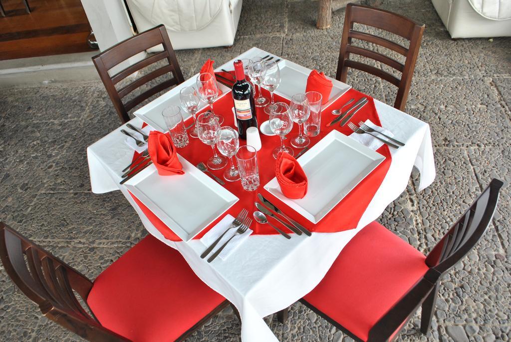 Hosteria Rosa Blanca Puembo Ngoại thất bức ảnh