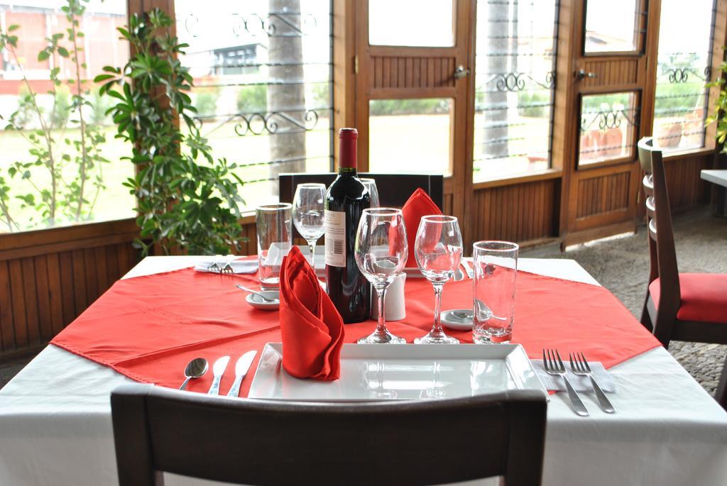 Hosteria Rosa Blanca Puembo Ngoại thất bức ảnh